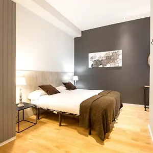 Rent Top Rambla Catalunya דירה