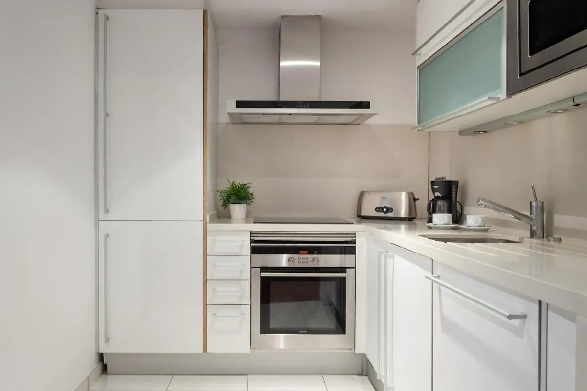 3Bedroom Duplex With Balcony In Plaza Cataluna Barcelona